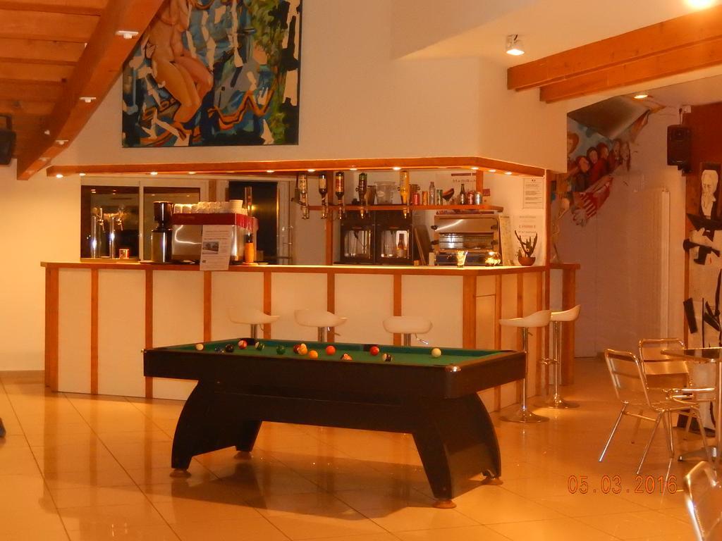 Hotel Eco Logis Espace Bellevue Séméac Dış mekan fotoğraf