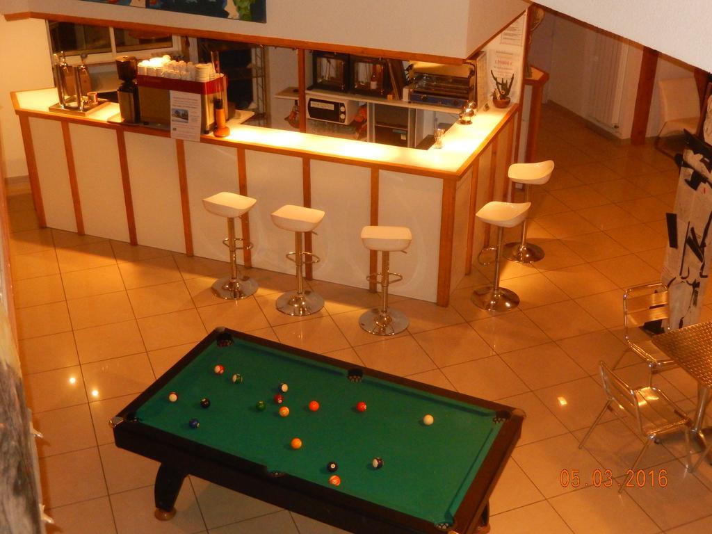Hotel Eco Logis Espace Bellevue Séméac Dış mekan fotoğraf