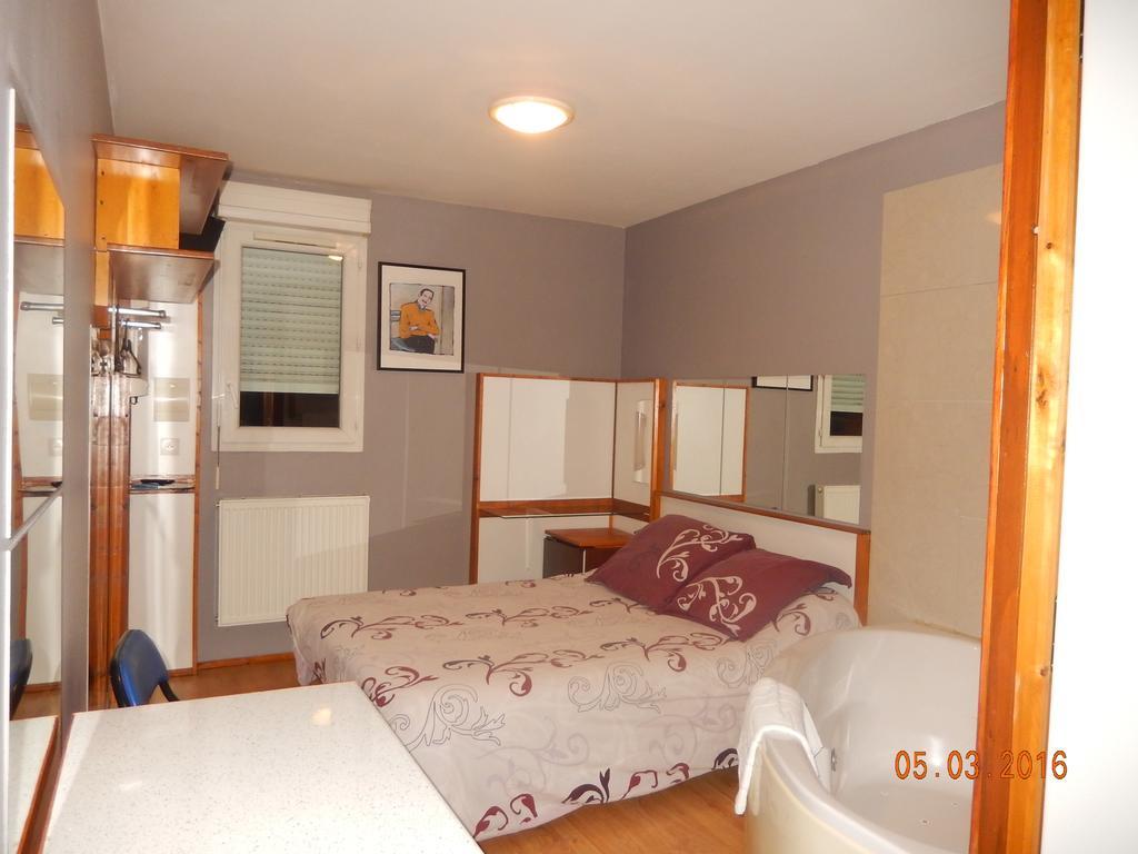 Hotel Eco Logis Espace Bellevue Séméac Dış mekan fotoğraf