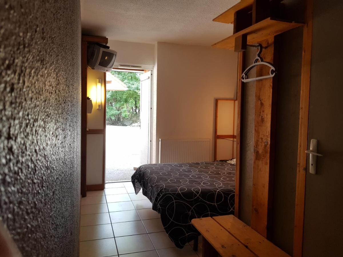 Hotel Eco Logis Espace Bellevue Séméac Dış mekan fotoğraf